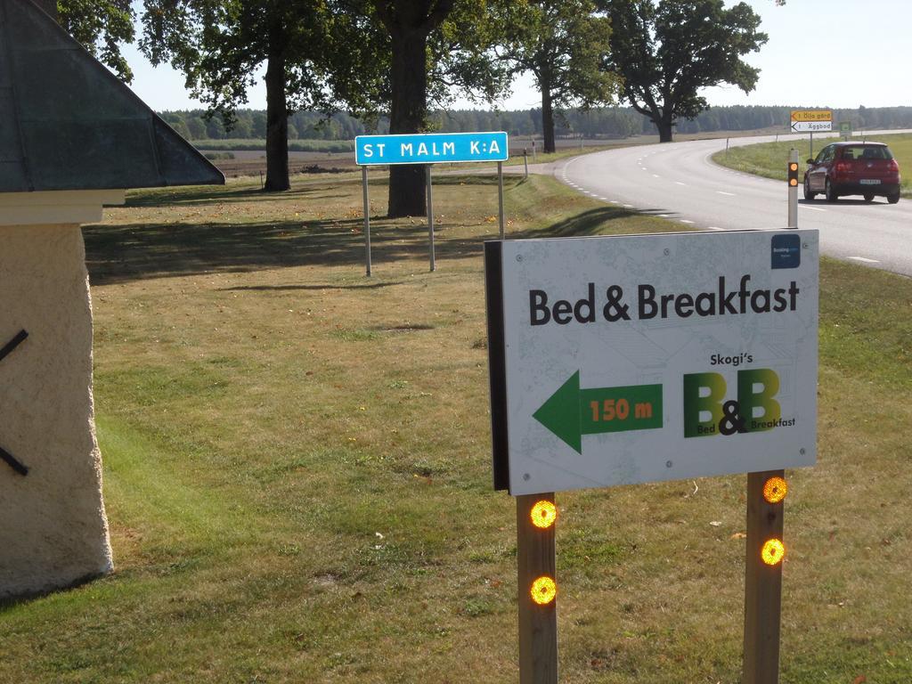 Skogis Bed&Breakfast Katrineholm Eksteriør bilde